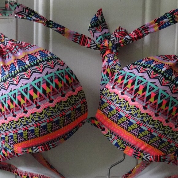 Victoria's Secret Bikini colorful print, top size 36C with push up bottom size L - Picture 13 of 14